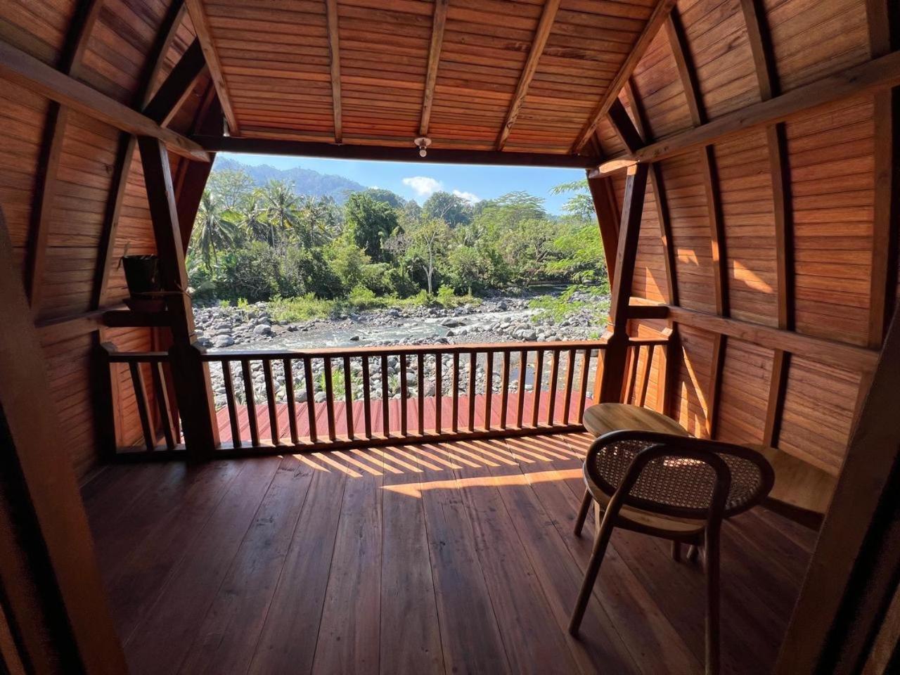 Villa Joglo Tepi Sungai Sidemen  Buitenkant foto