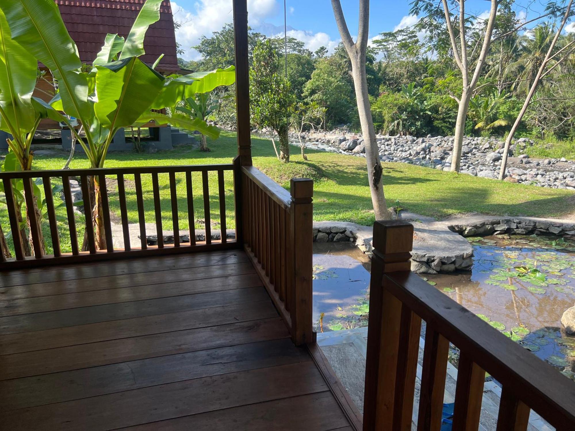 Villa Joglo Tepi Sungai Sidemen  Buitenkant foto