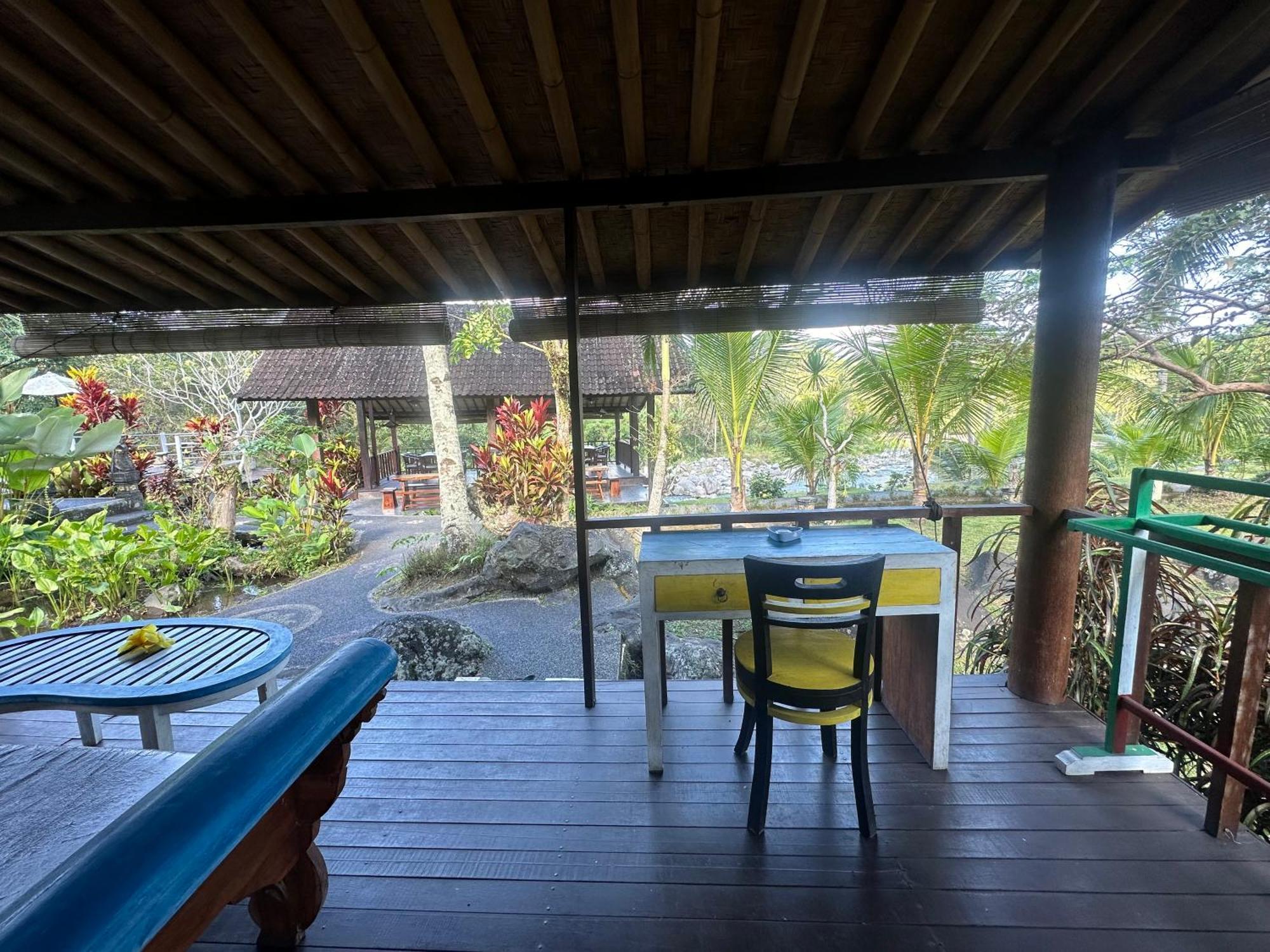 Villa Joglo Tepi Sungai Sidemen  Buitenkant foto